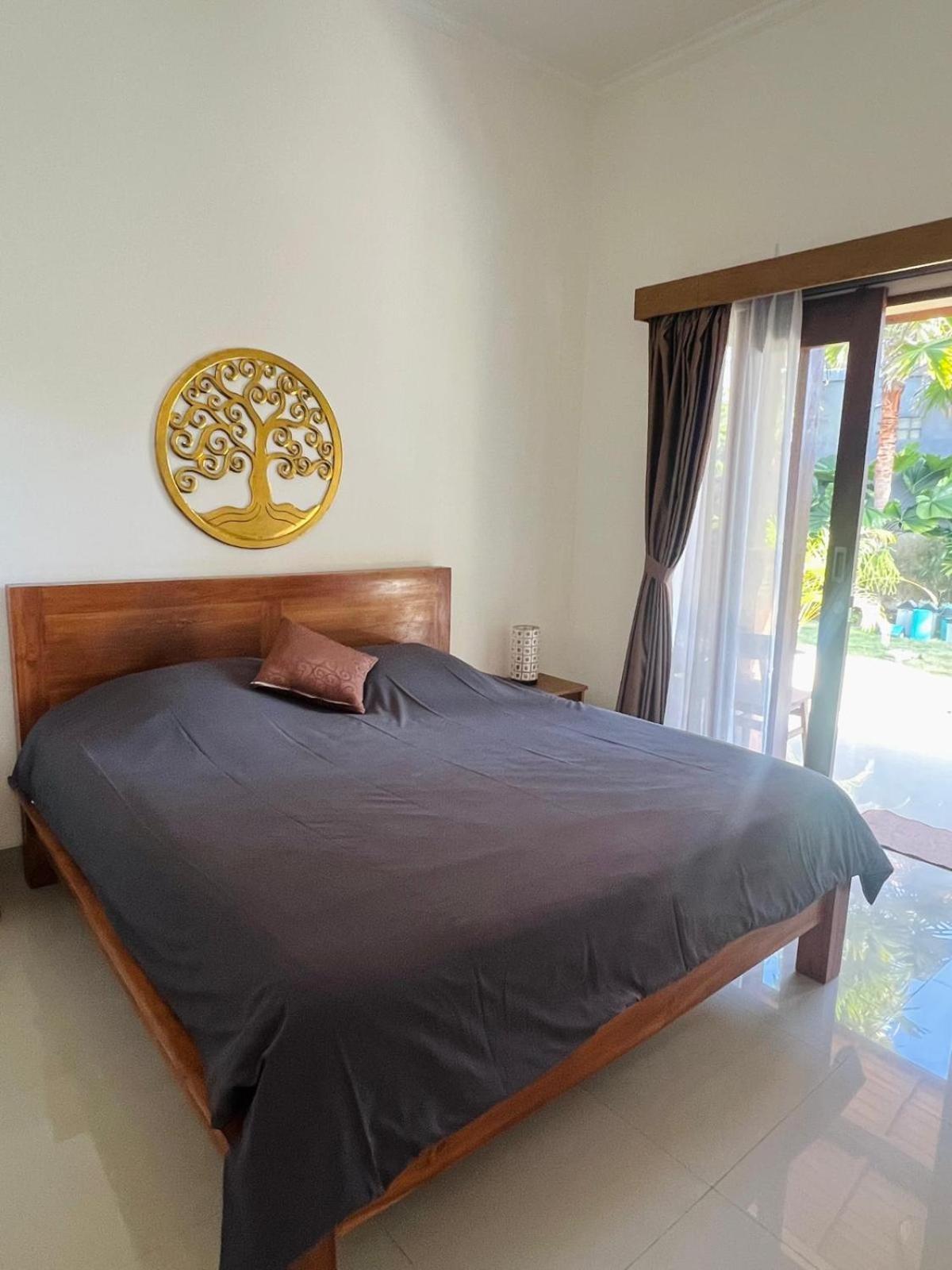 Wiryaroja Guest House Canggu  Exterior photo